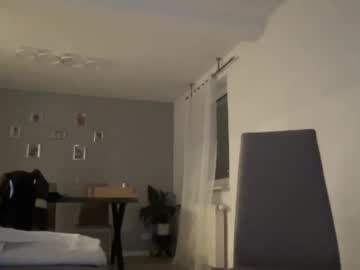couple
        hot220497 cam image #4830886