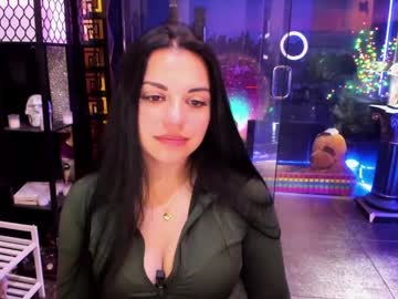 girl
        alma_pearl cam image #4331037