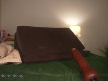 girl
        sweetkarmababy cam image #6677606