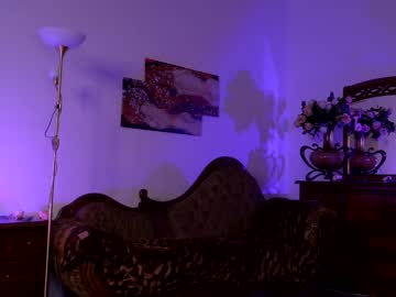girl
        jessiccaburns cam image #2016284
