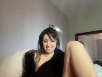 girl
        mommyswett cam image #3643015