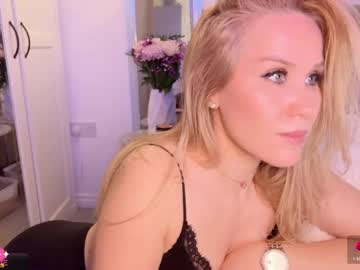 girl
        myassistant cam image #5096751
