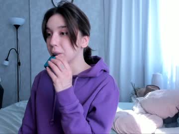 girl
        seeunexttime cam image #1507973