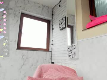 girl
        sassyt33n cam image #3312238