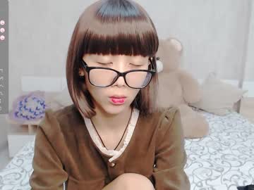 girl
        little_yena cam image #3014981
