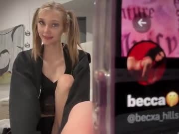 girl
        abbydatson cam image #5393122
