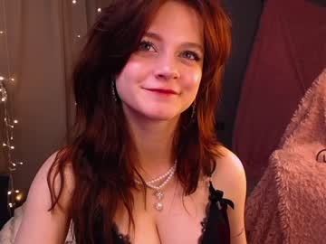 girl
        lorienn cam image #2052070