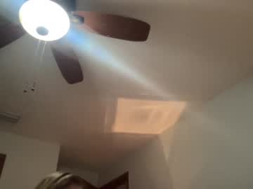 couple
        snowbunnyass cam image #1313315