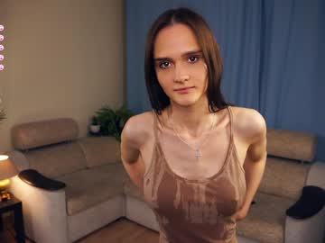 girl
        veronaalvey cam image #5518499