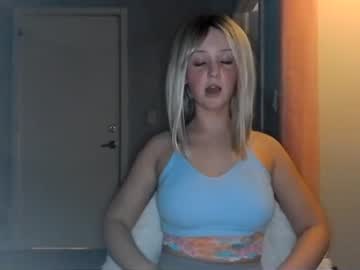 girl
        rubylanee cam image #3581386