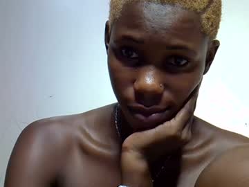 girl
        sharp_girl2 cam image #3464427