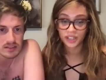 couple
        aspenloves cam image #1873333