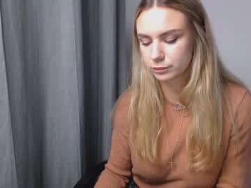girl
        whinny00 cam image #555448