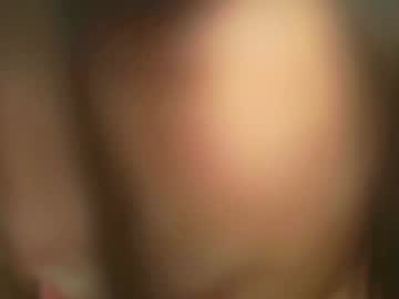 girl
        peek_in_my_window cam image #4516114