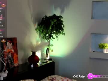 girl
        lynngroves cam image #4206719