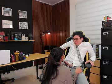 couple
        _danyland_ cam image #6438412