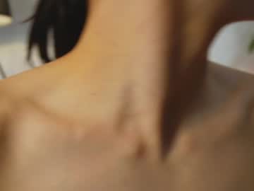 girl
        kellyisclose cam image #6565355