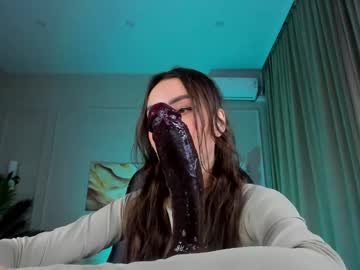 girl
        kriss_baby_ cam image #5714638