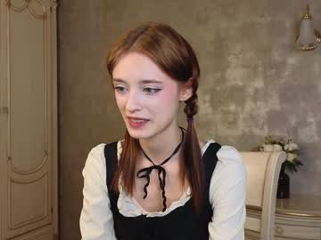 girl
        wiloneakerley cam image #4696303