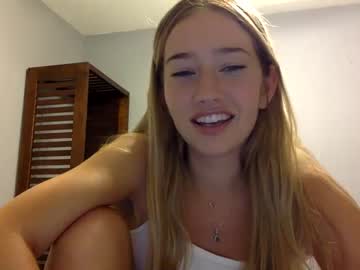 girl
        avababexoxo cam image #1967389