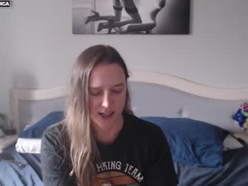 girl
        bluexstacey cam image #4703667