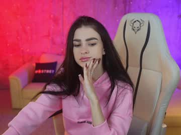 girl
        kira0541 cam image #5489131