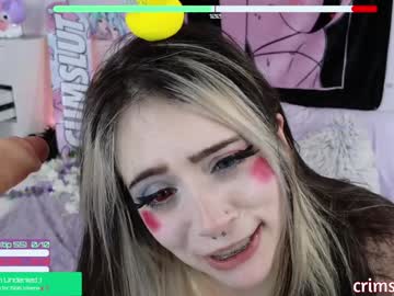 girl
        crimsonkitten cam image #5976370