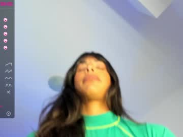 girl
        kaligray10 cam image #4354798