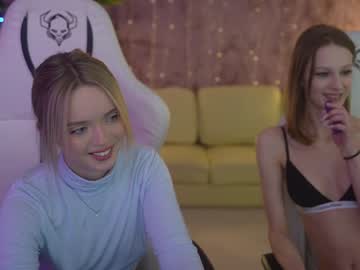 couple
        kira0541 cam image #3192349