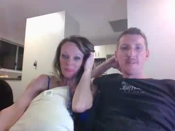 couple
        jtrain07 cam image #1402303