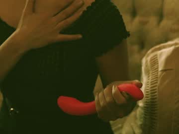 girl
        j_o_a_n cam image #4593341