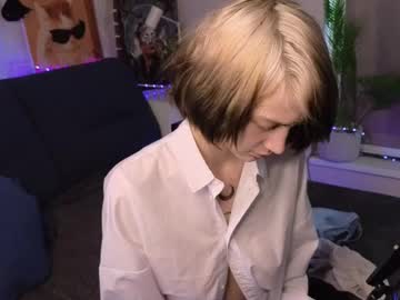 girl
        lizbethbiglow cam image #4956471