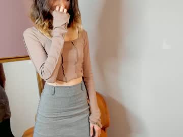 girl
        paigename cam image #2730853