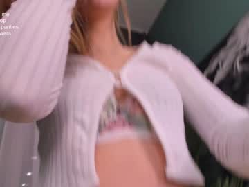 girl
        milablush cam image #649565