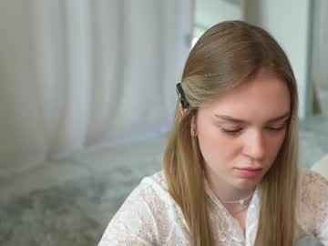 girl
        cyberheart_ cam image #6515697