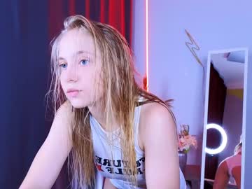 girl
        appr0ved cam image #2385259