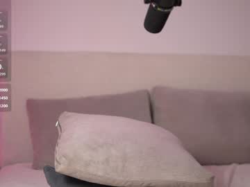 girl
        honeyyykate cam image #5240075