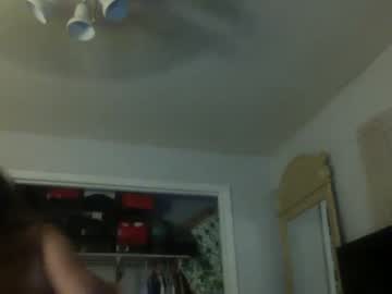 girl
        kristy_barrios cam image #1832764