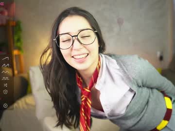 girl
        mary_shiota cam image #5337529