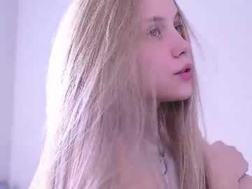 girl
        appr0ved cam image #6740342