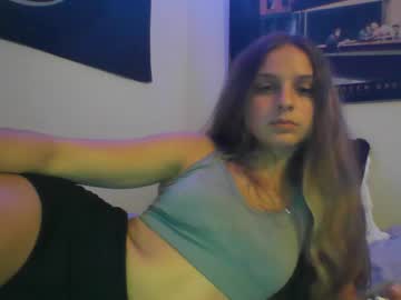girl
        brooklynblair cam image #4351908