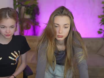 girl
        kira0541 cam image #6971143