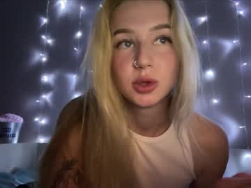 girl
        deardaria cam image #1332809