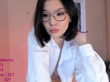 girl
        lindamei cam image #2461910