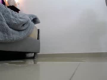 girl
        natalygolden69_ cam image #2437329