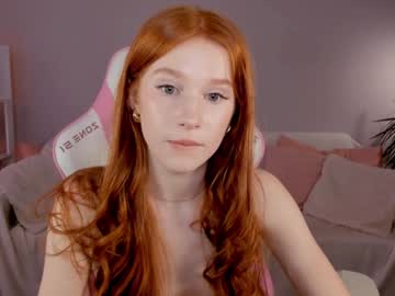 girl
        leahsthetics cam image #4906052