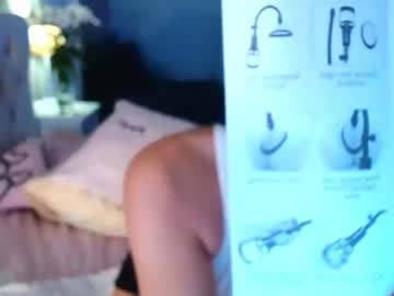 girl
        sialone cam image #6220620