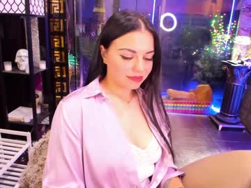 girl
        alma_pearl cam image #2672751