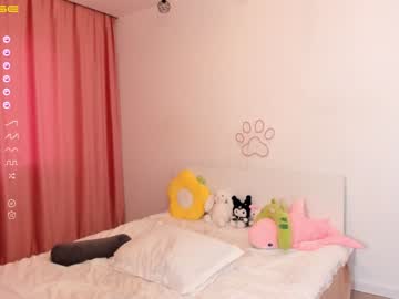 girl
        yoori_ cam image #1528315
