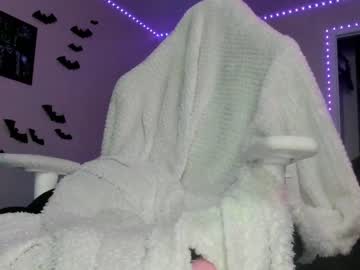 girl
        lilypixel cam image #3767880